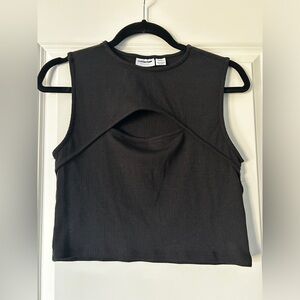 Noisey May Cut-out Cropped Tank